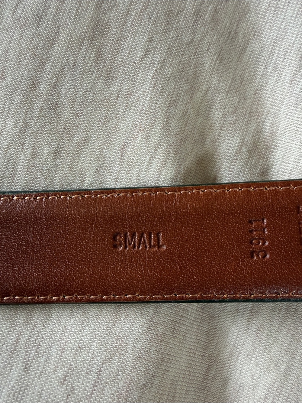 Vintage COACH women’s Green Leather Belt with Gold Brass Buckle - Picture 3 of 5
